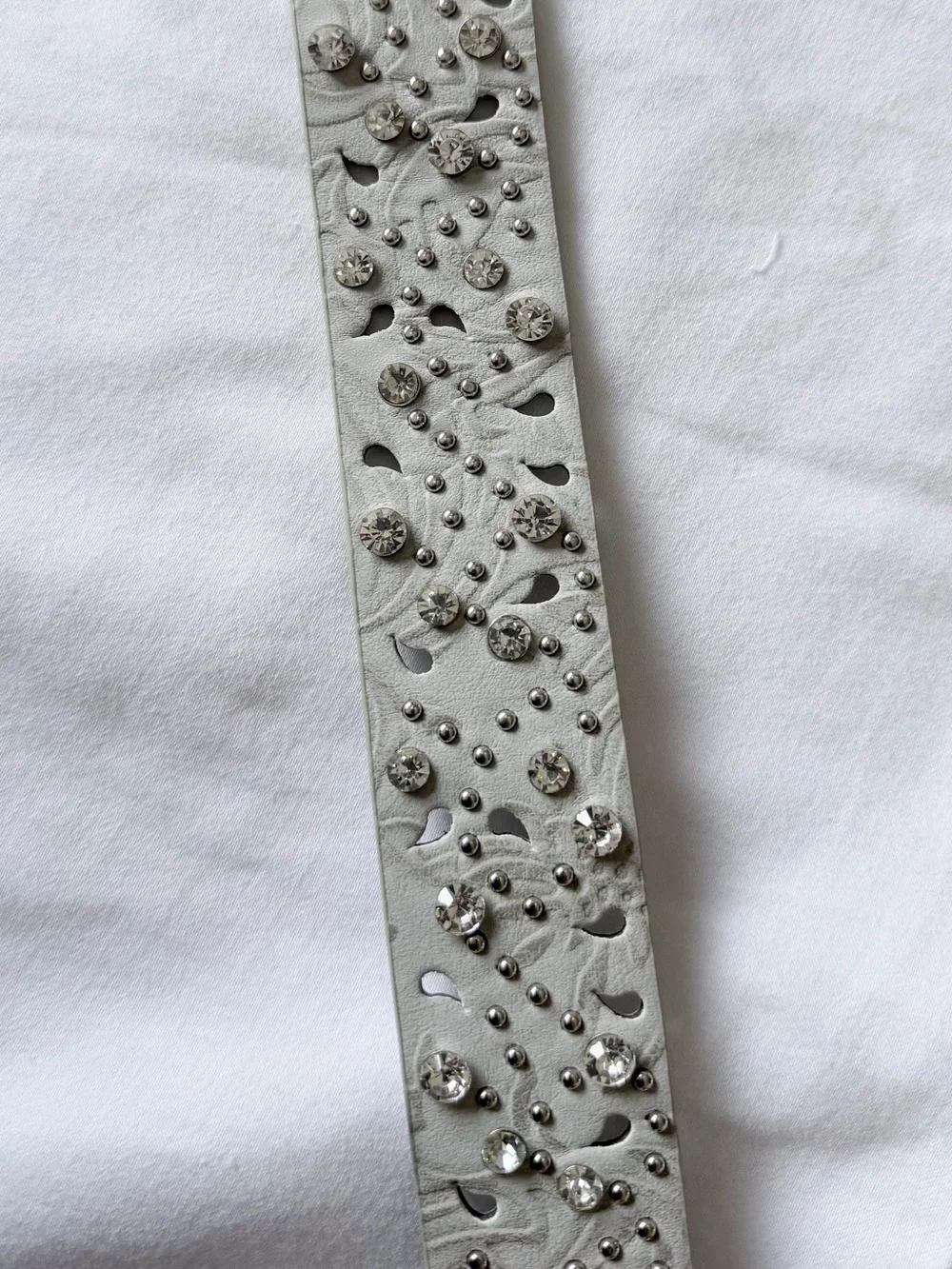 NWT BKE  Light Gray Rhinestone Studded Western Belt Size Small